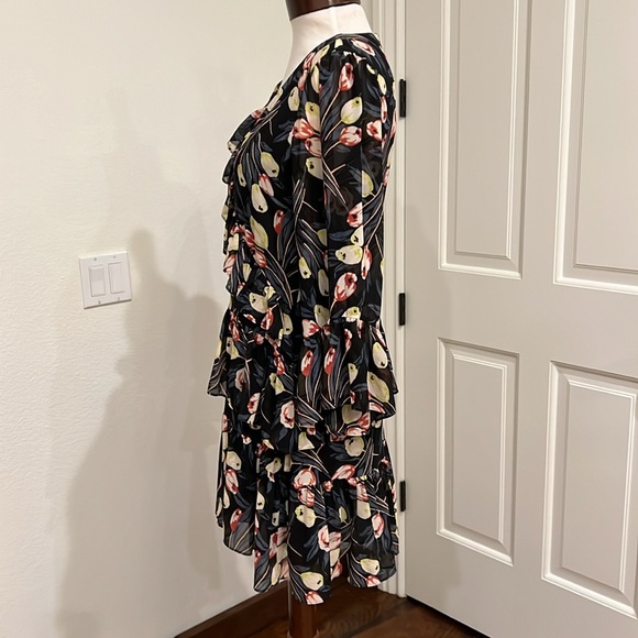 Unworn Cinq à Sept floral ruffled dress fully lined size 4 - Picture 7 of 9